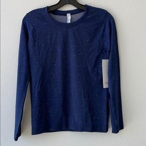 Swiftly Relaxed Long Sleeve in CHYP/BLK size 4
